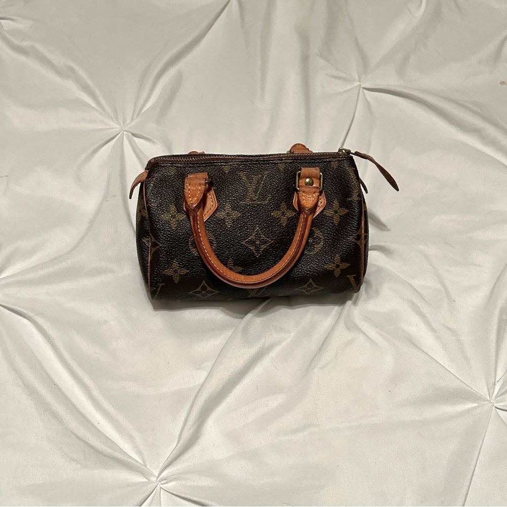 authentic vintage antique Louis Vuitton Mini Speedy with matching LV cross strap - Picture 2 of 4